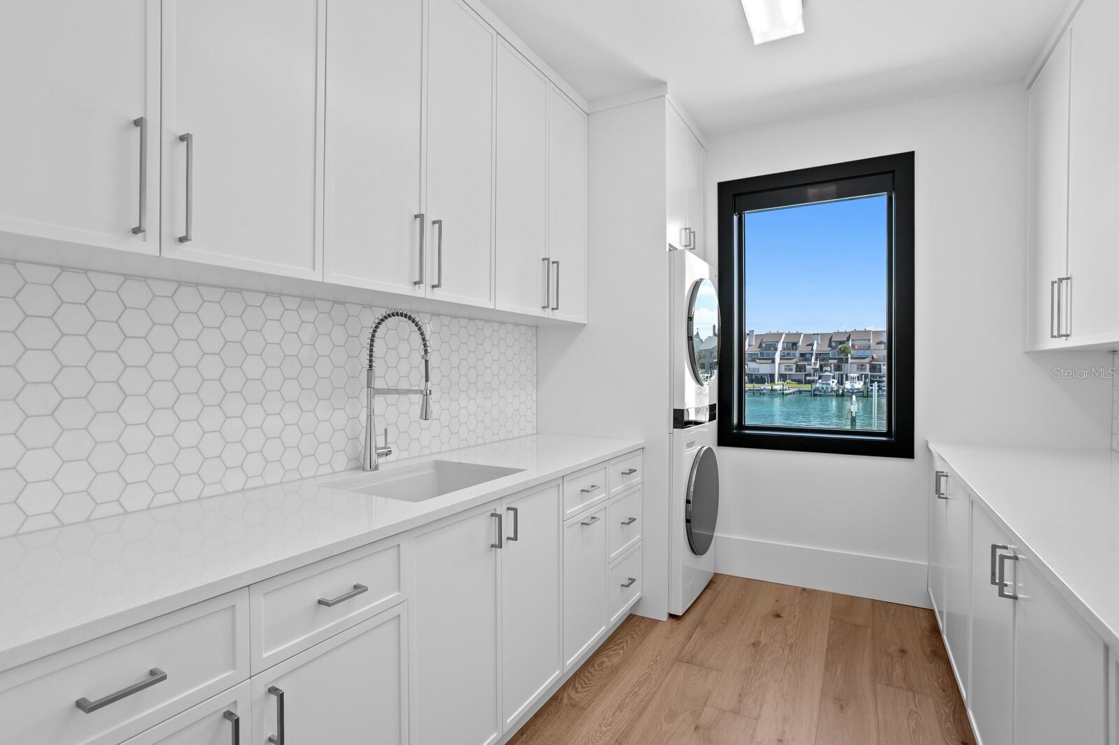 500 BARCELONA DR — photo 20