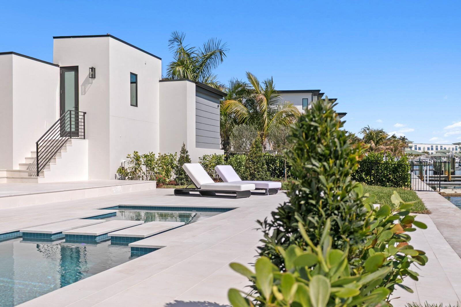 500 BARCELONA DR — photo 49