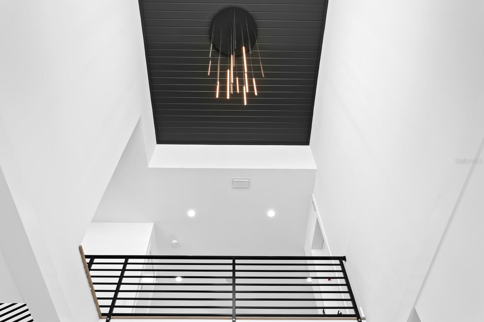 500 BARCELONA DR — photo 37