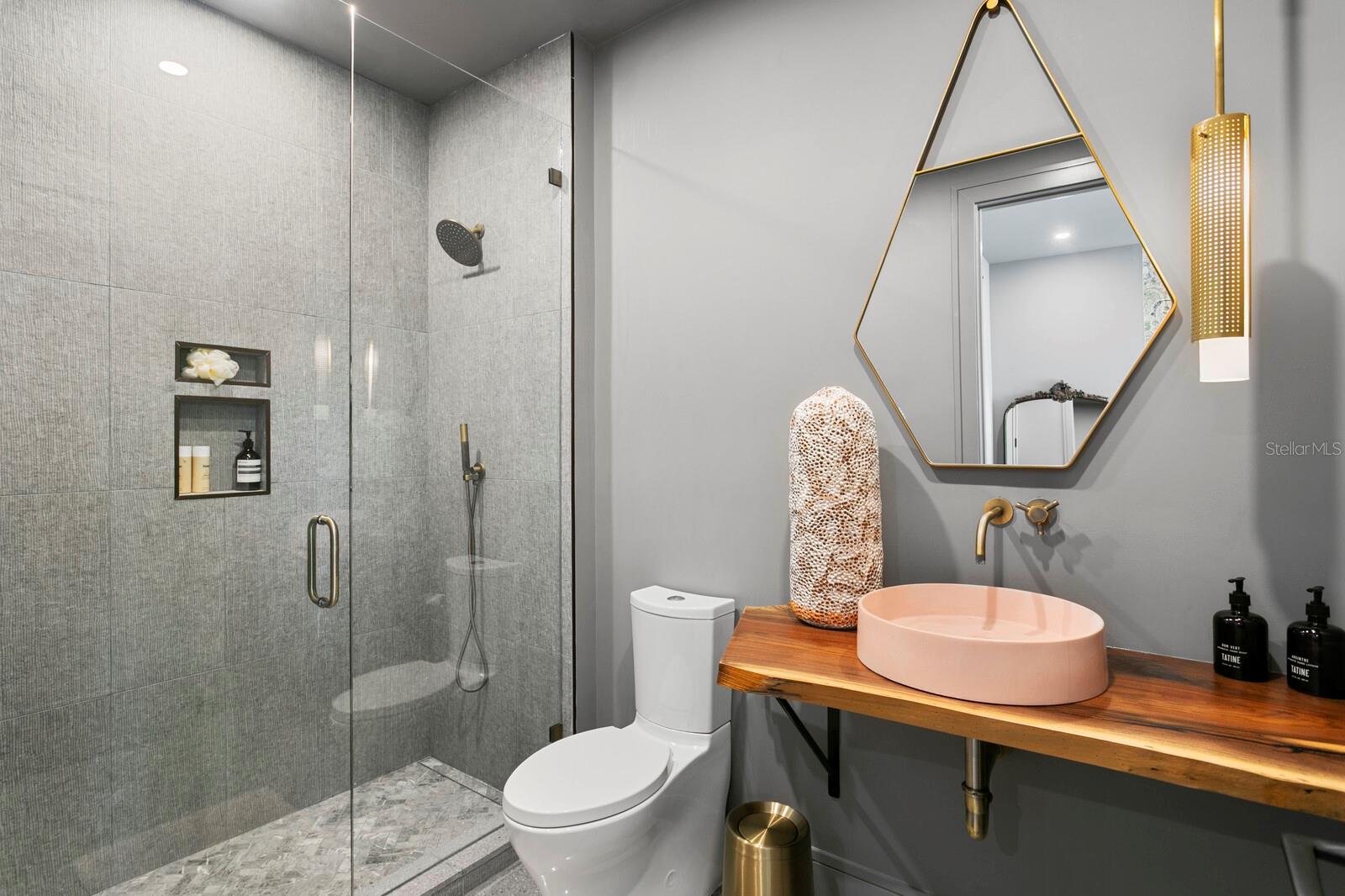 2619 BAYSHORE BLVD #200 — photo 35