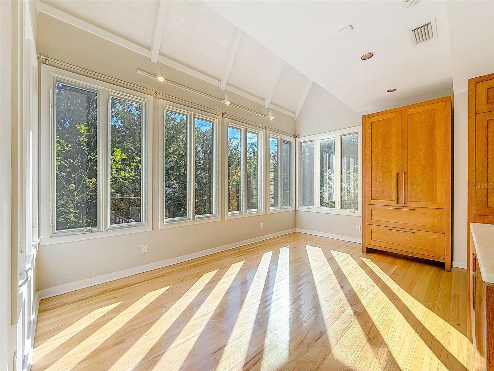 1351 WILLOW BROOK DR — photo 11
