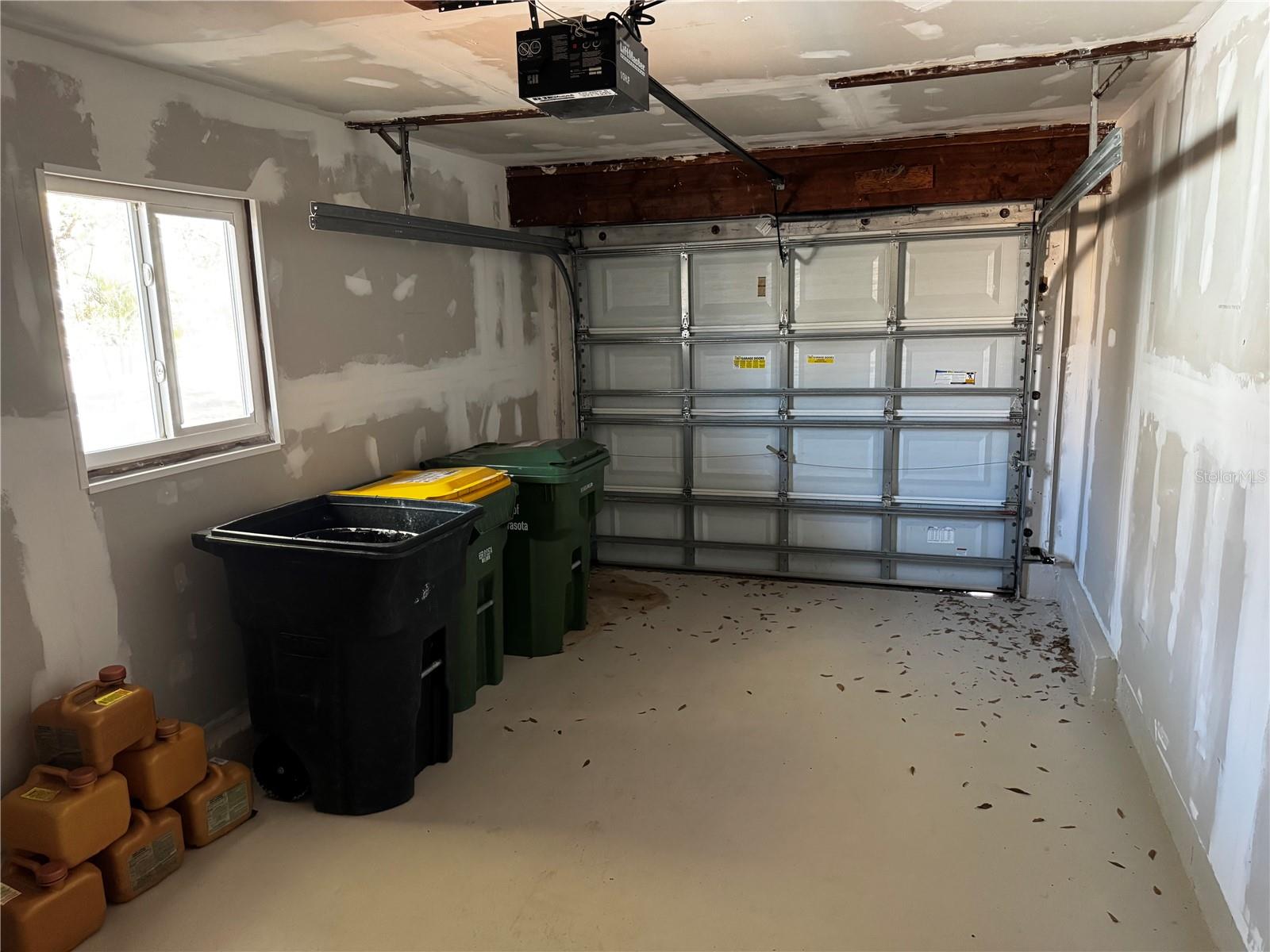 3182 HATTON ST — photo 22