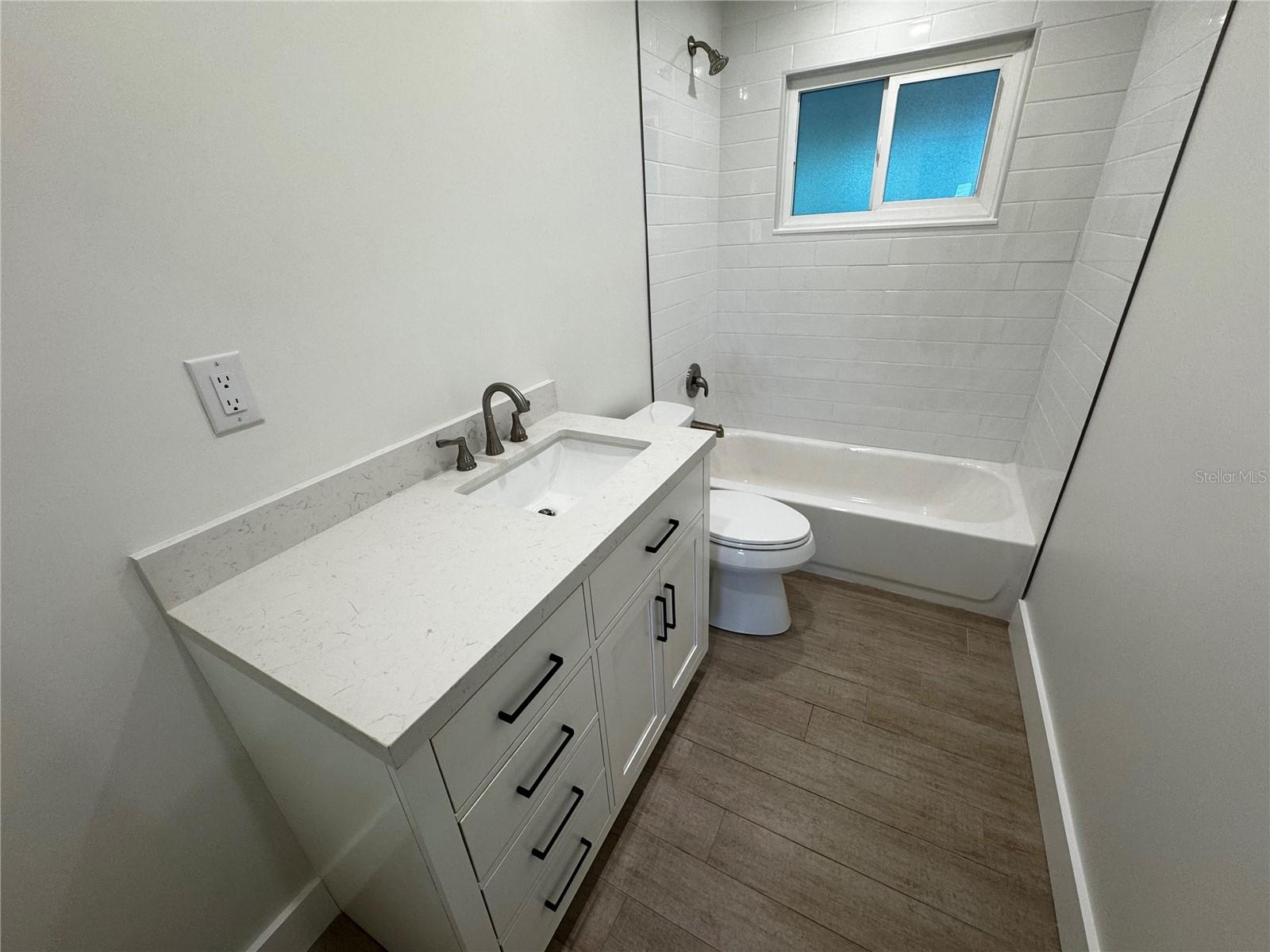 3182 HATTON ST — photo 17