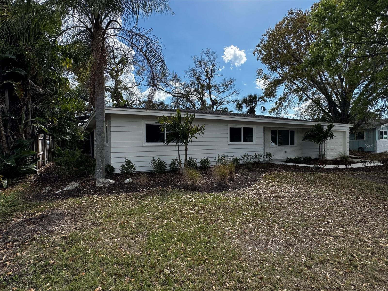 3182 HATTON ST — photo 3