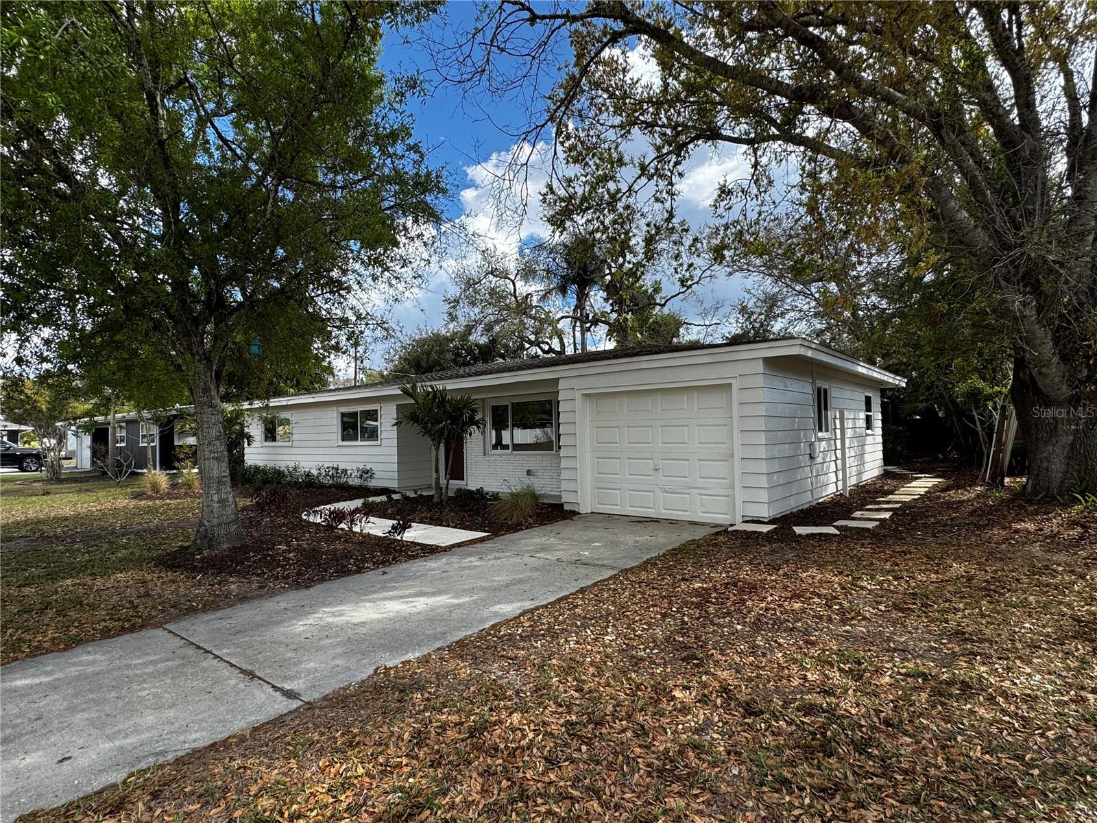 3182 HATTON ST — photo 4