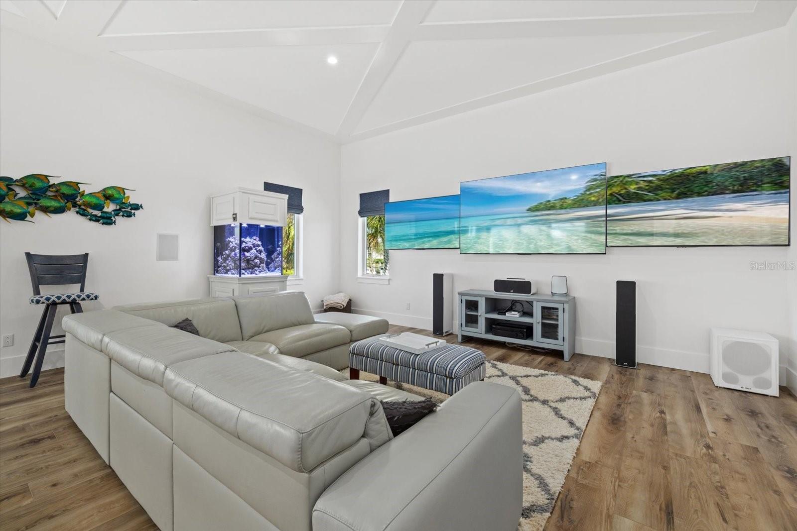 1831 RIO VISTA TER — photo 26