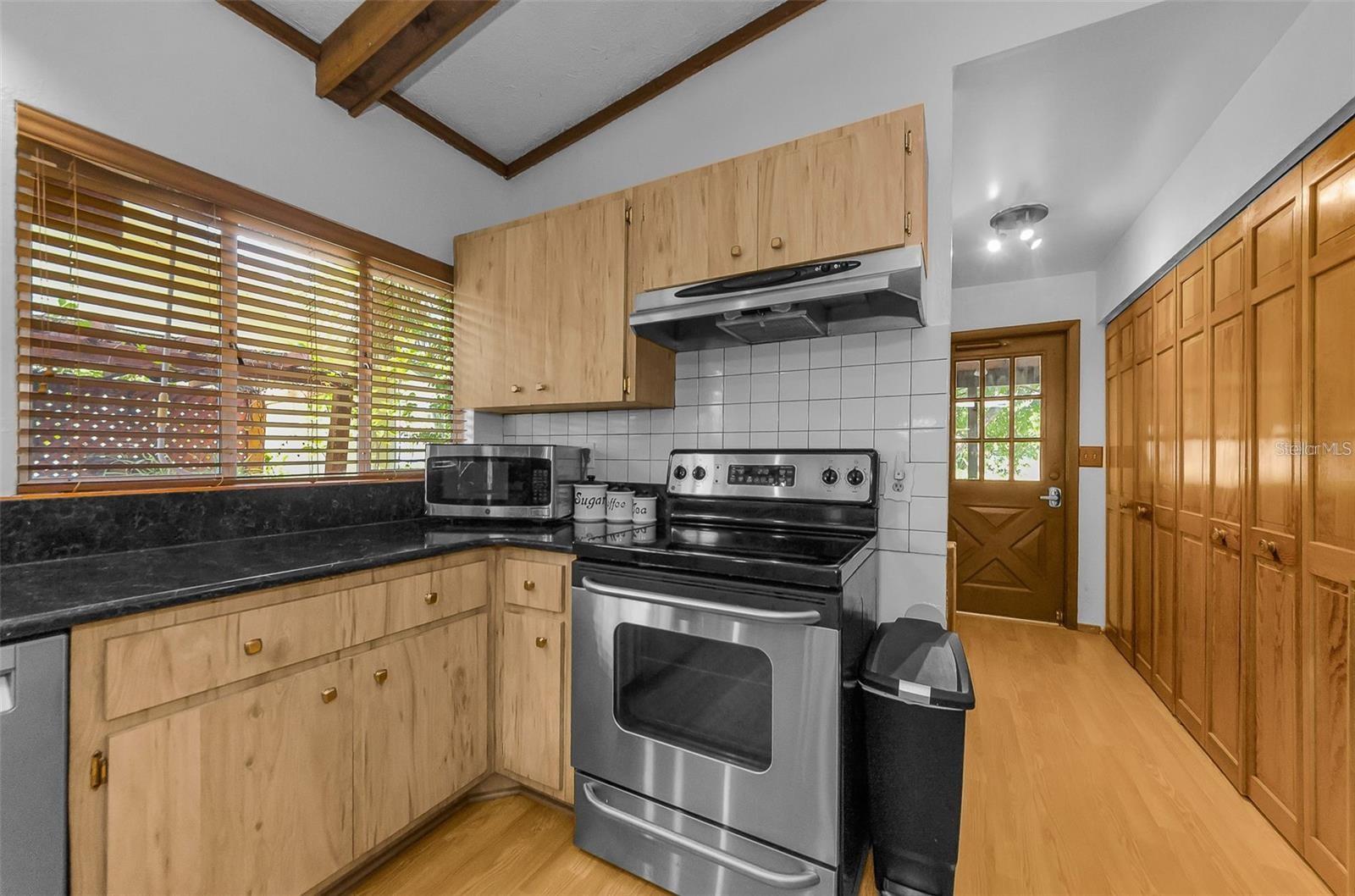 2602 CYPRUS DR — photo 10