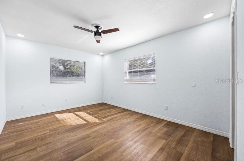 1132 AUBURN ST — photo 10