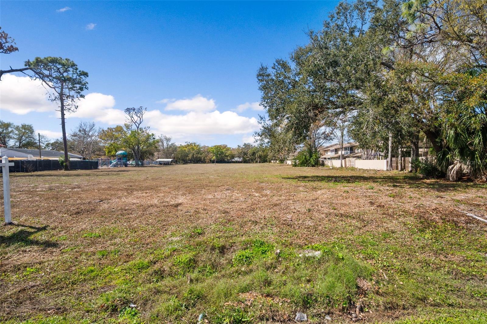 9530 STARKEY RD — photo 17