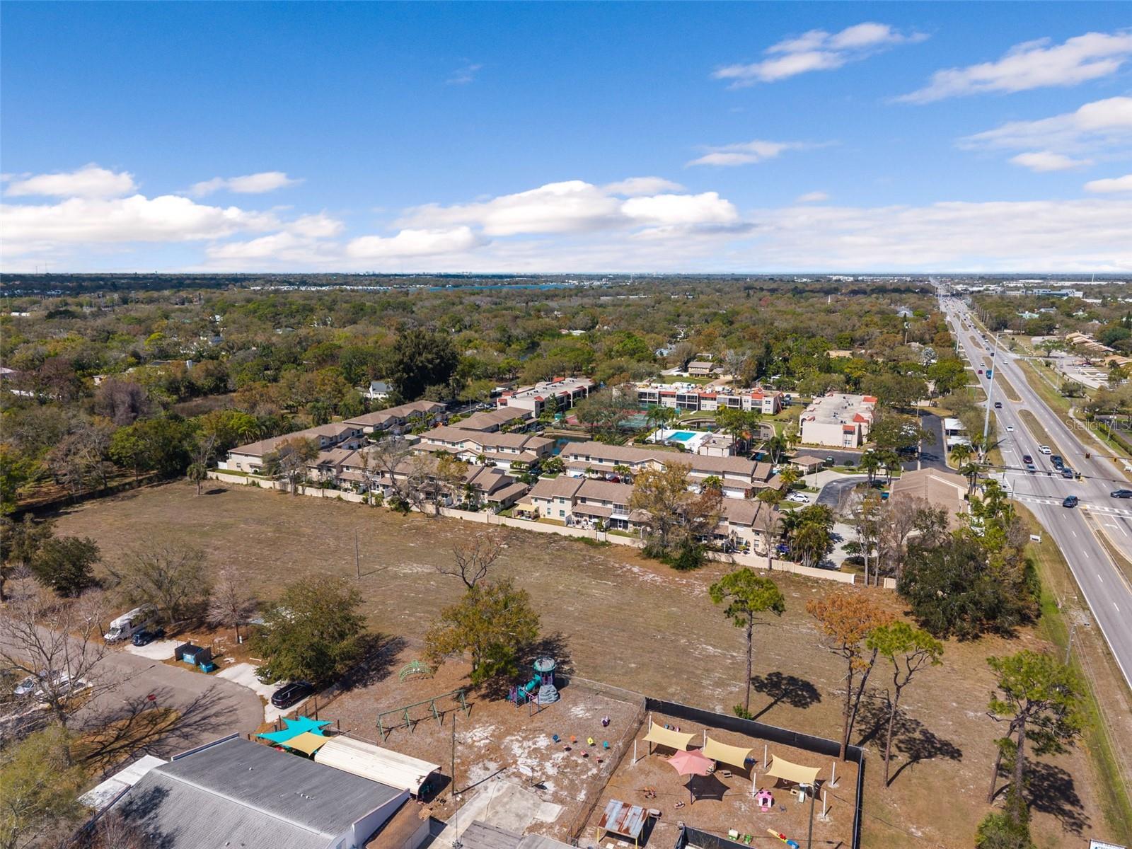 9530 STARKEY RD — photo 3