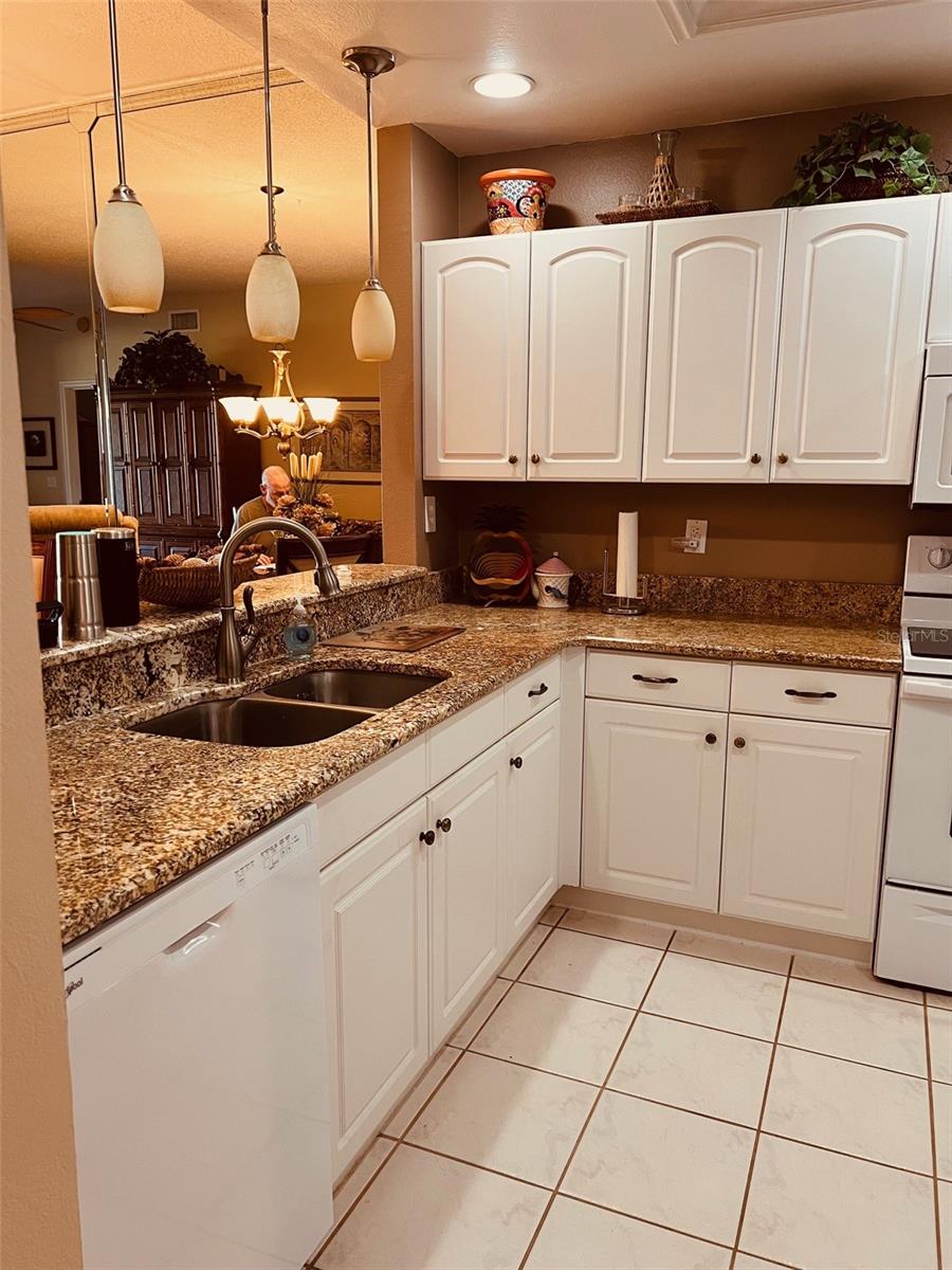 8750 OLDE HICKORY AVE #9105 — photo 3