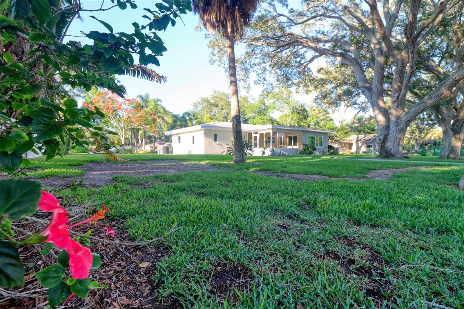 5 SHORE DR — photo 15