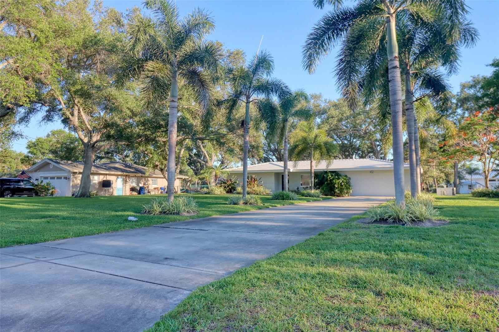 5 SHORE DR — photo 5