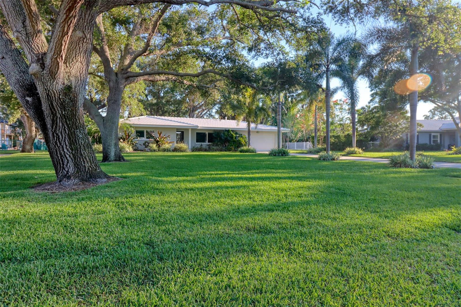 5 SHORE DR — photo 7