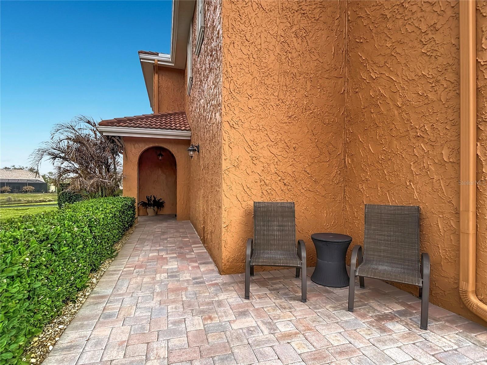 6828 SOMBRAS WAY — photo 4