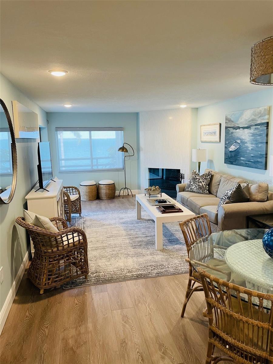 113 1ST ST E #103 — photo 4