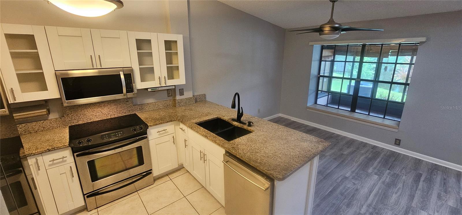 4075 SHORESIDE CIR — photo 11