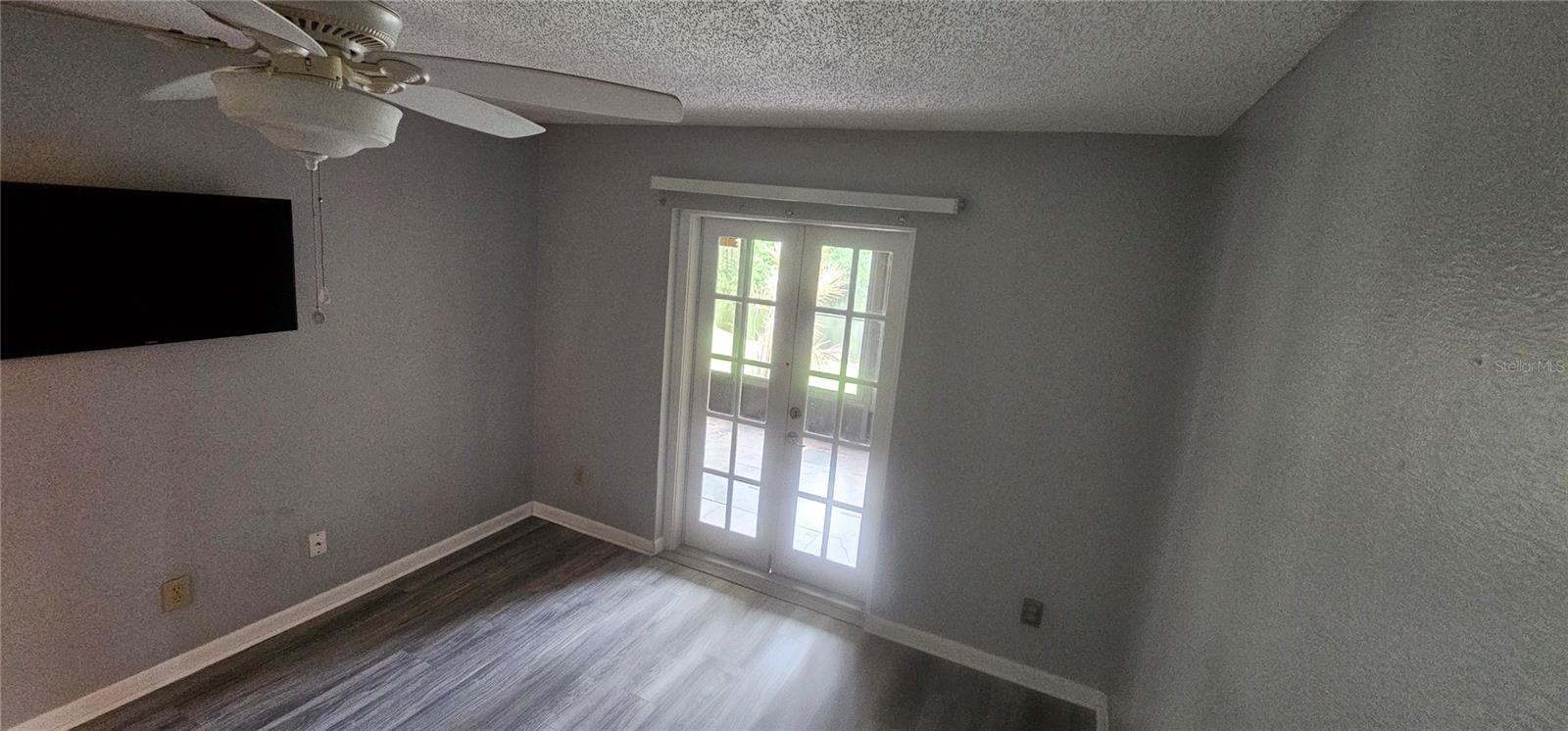 4075 SHORESIDE CIR — photo 16