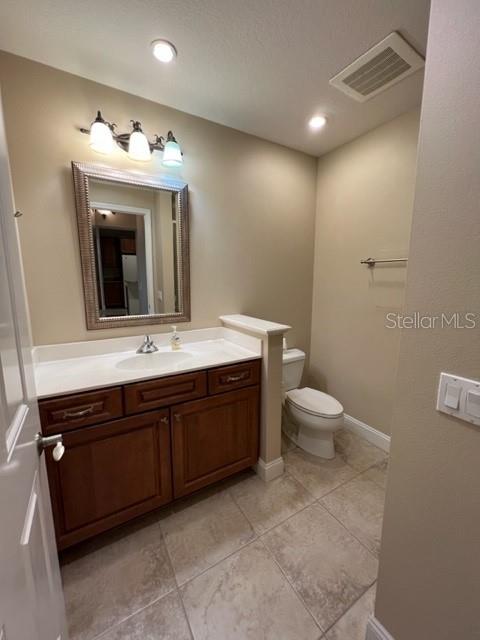 7710 LAKE VISTA CT #303 — photo 24
