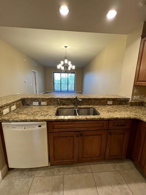 7710 LAKE VISTA CT #303 — photo 9