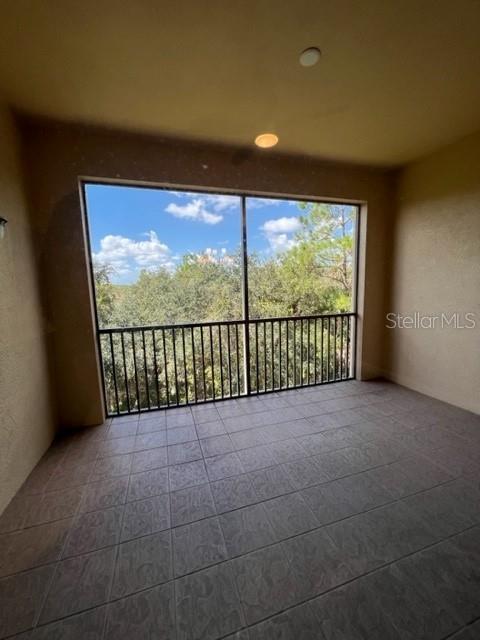 7710 LAKE VISTA CT #303 — photo 26