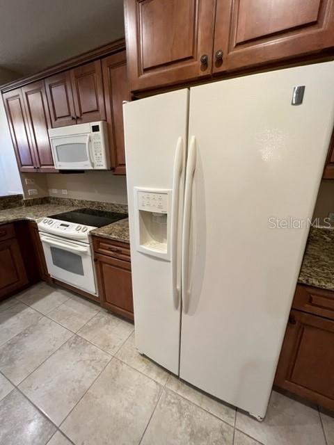 7710 LAKE VISTA CT #303 — photo 6