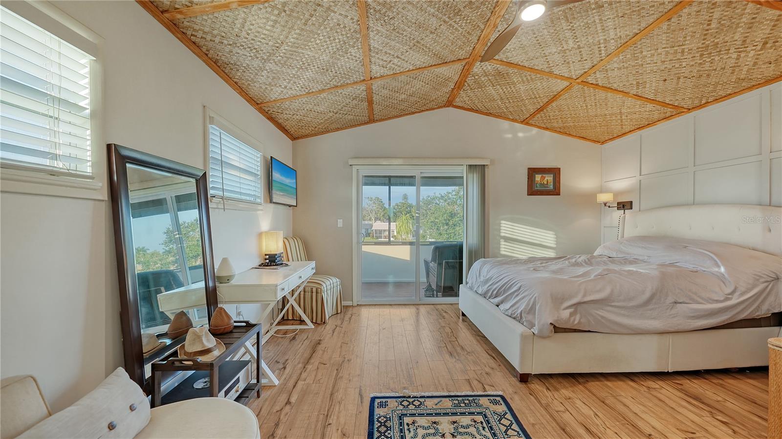 5500 MERRIMAC DR — photo 30