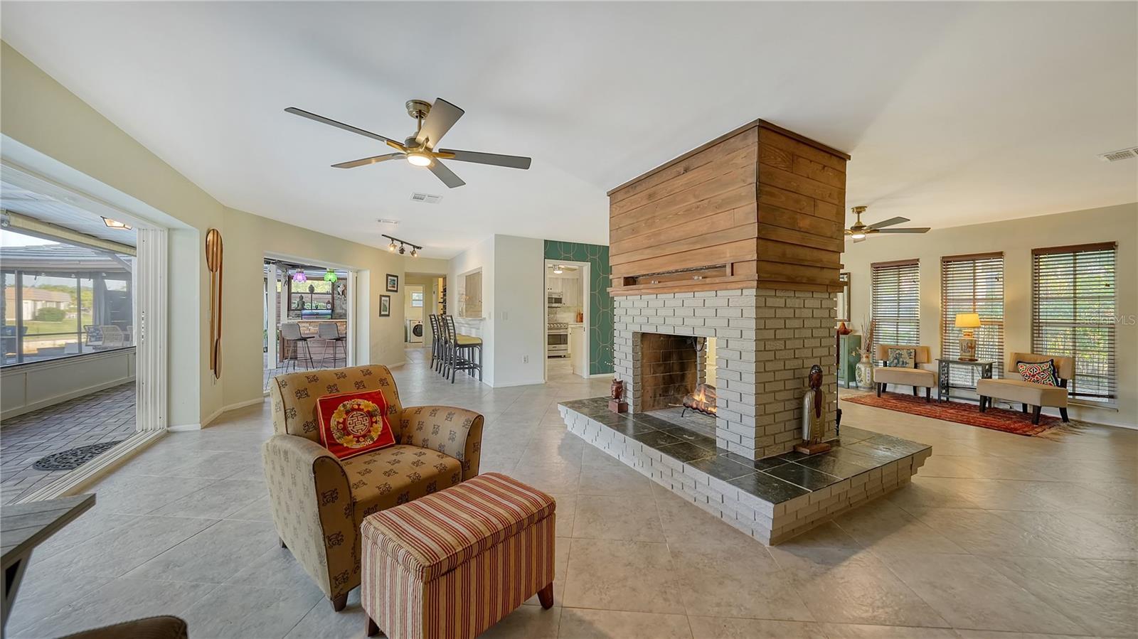 5500 MERRIMAC DR — photo 12