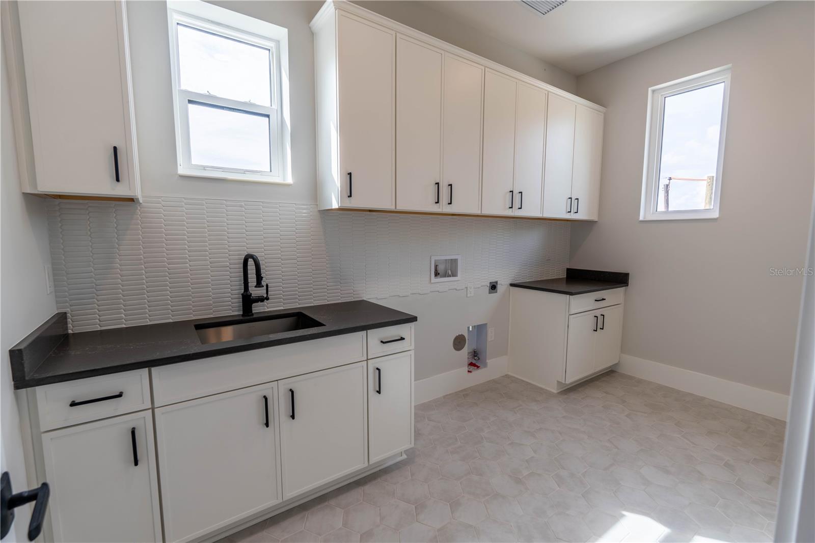 4316 W CORONA ST — photo 33