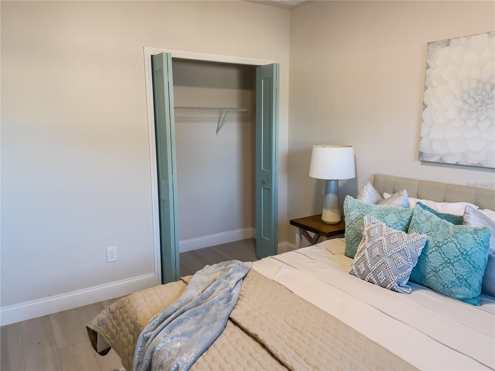 5516 GOLDEN DR — photo 18
