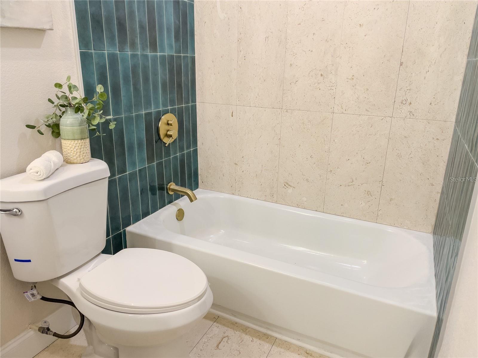 5516 GOLDEN DR — photo 14