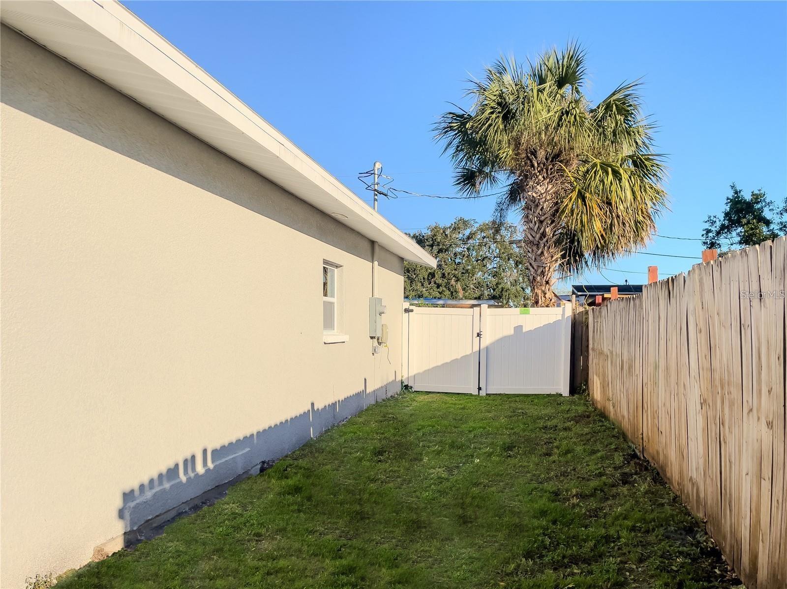 5516 GOLDEN DR — photo 34