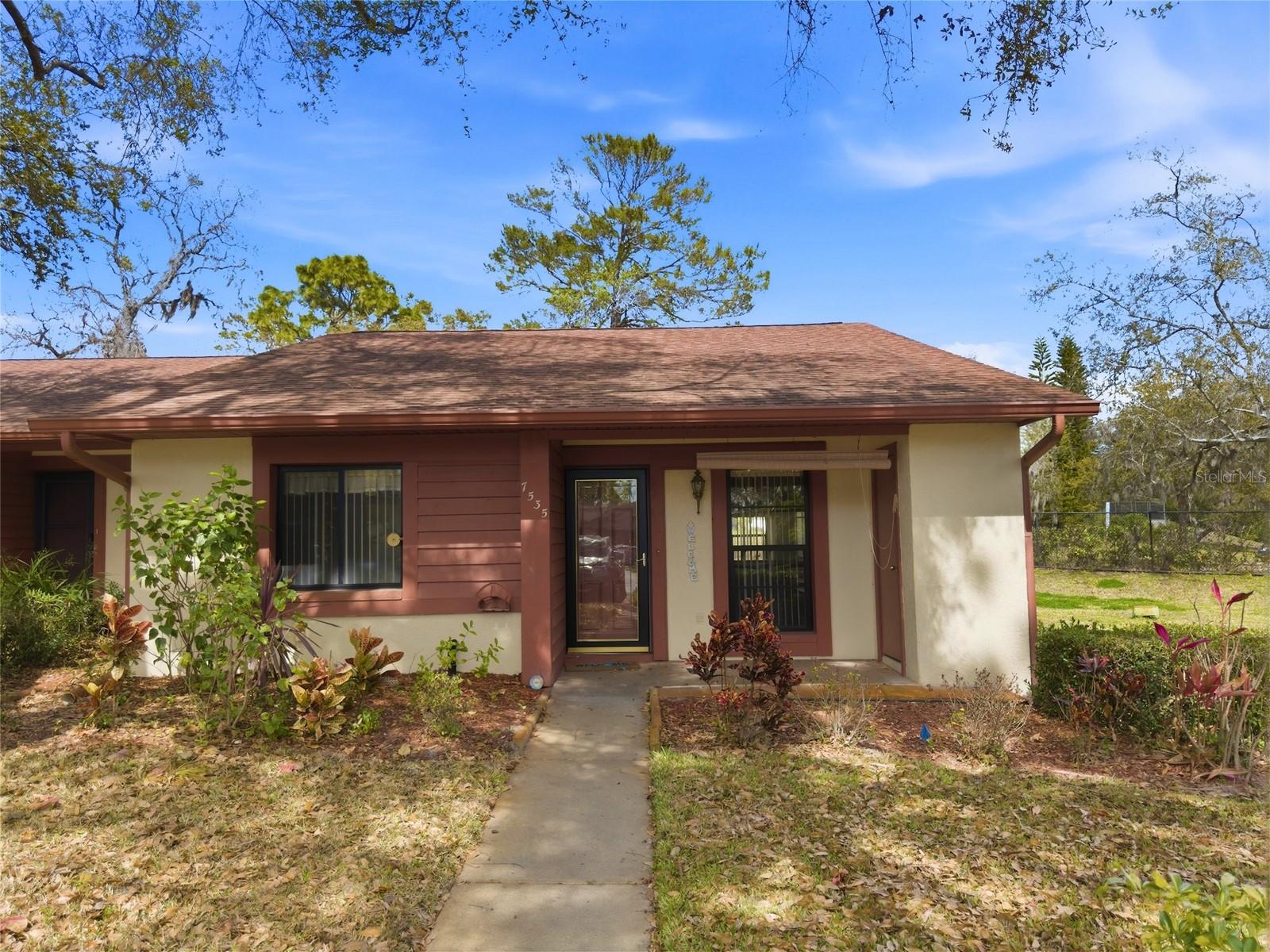 7535 GREYSTONE DR — photo 3