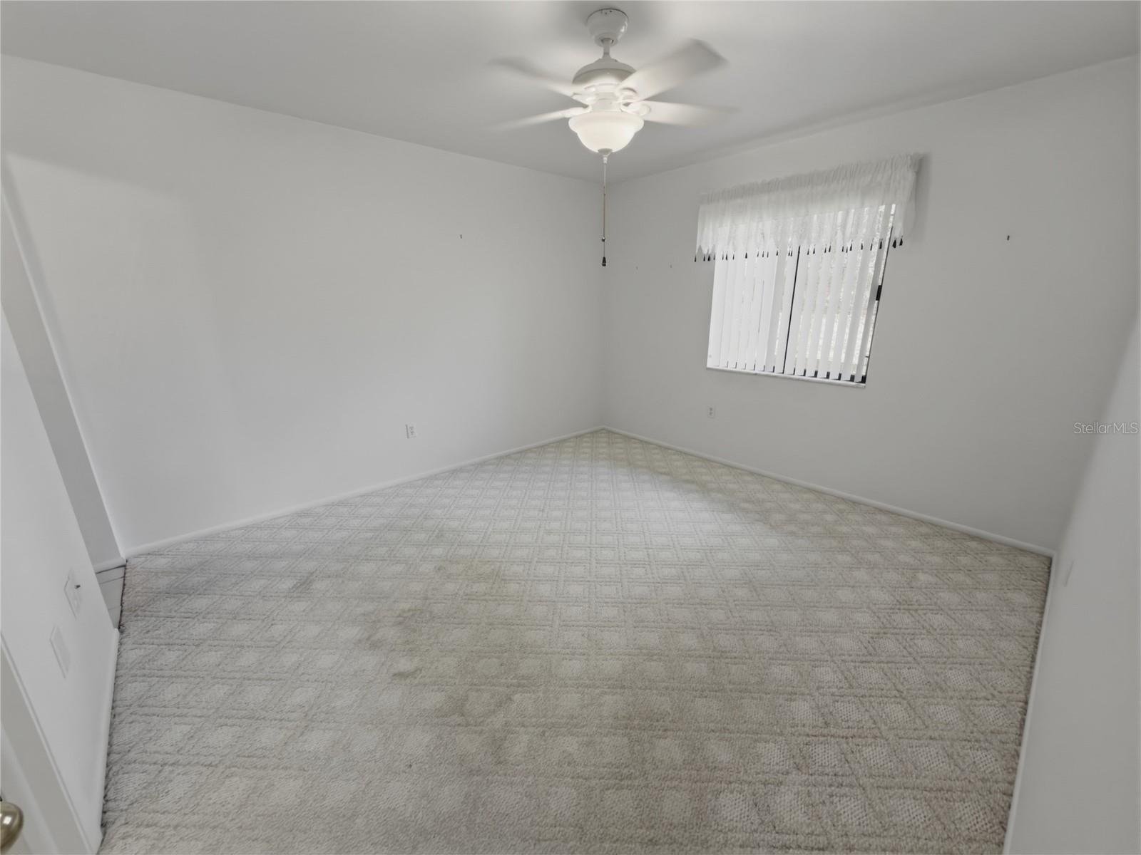 7535 GREYSTONE DR — photo 17