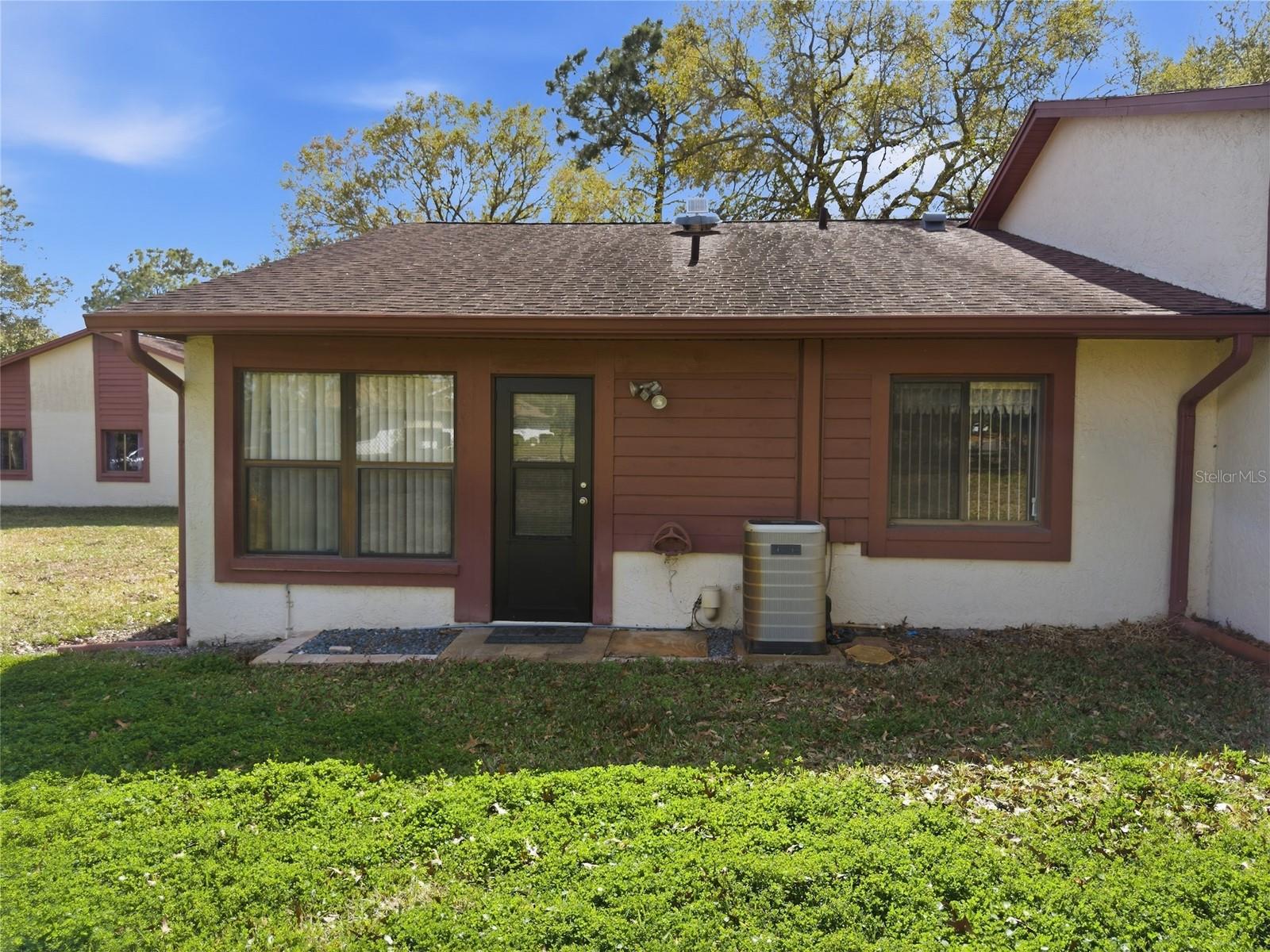 7535 GREYSTONE DR — photo 28