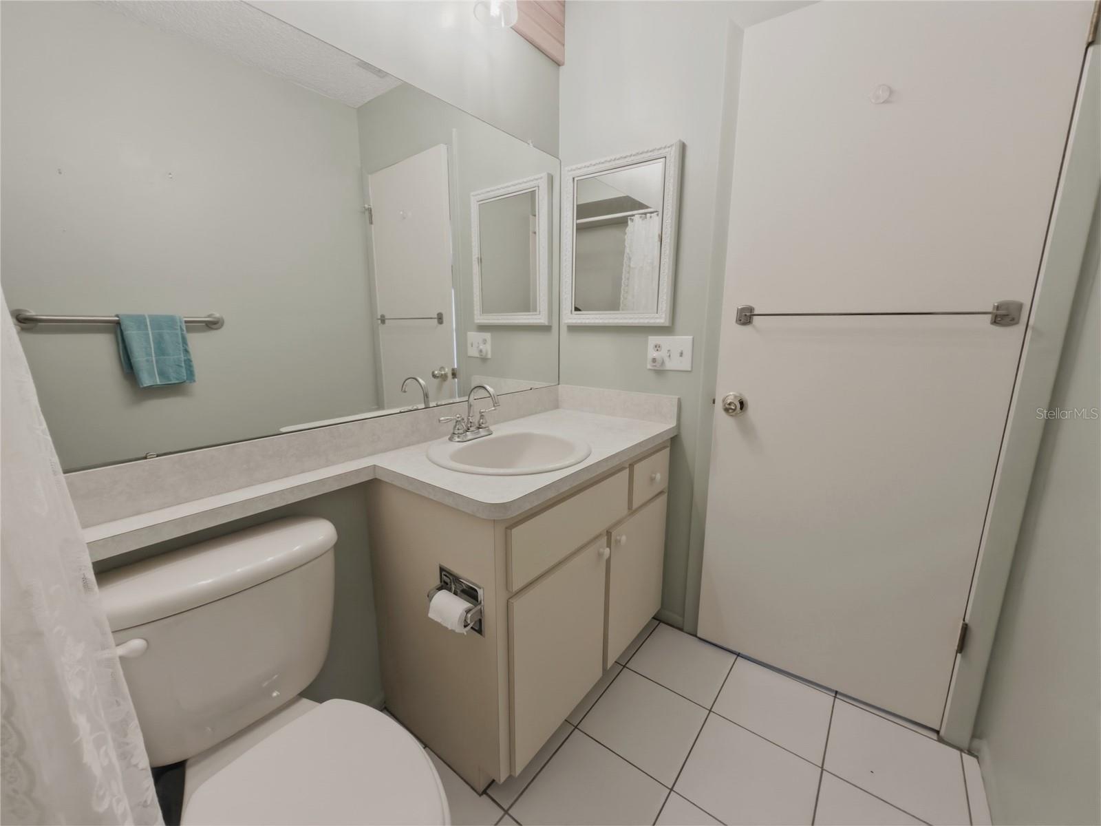7535 GREYSTONE DR — photo 25