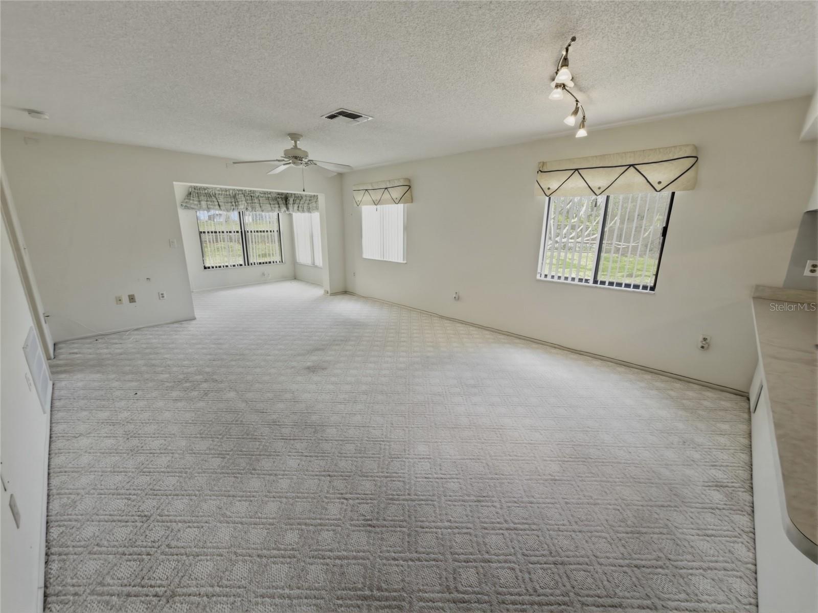 7535 GREYSTONE DR — photo 12