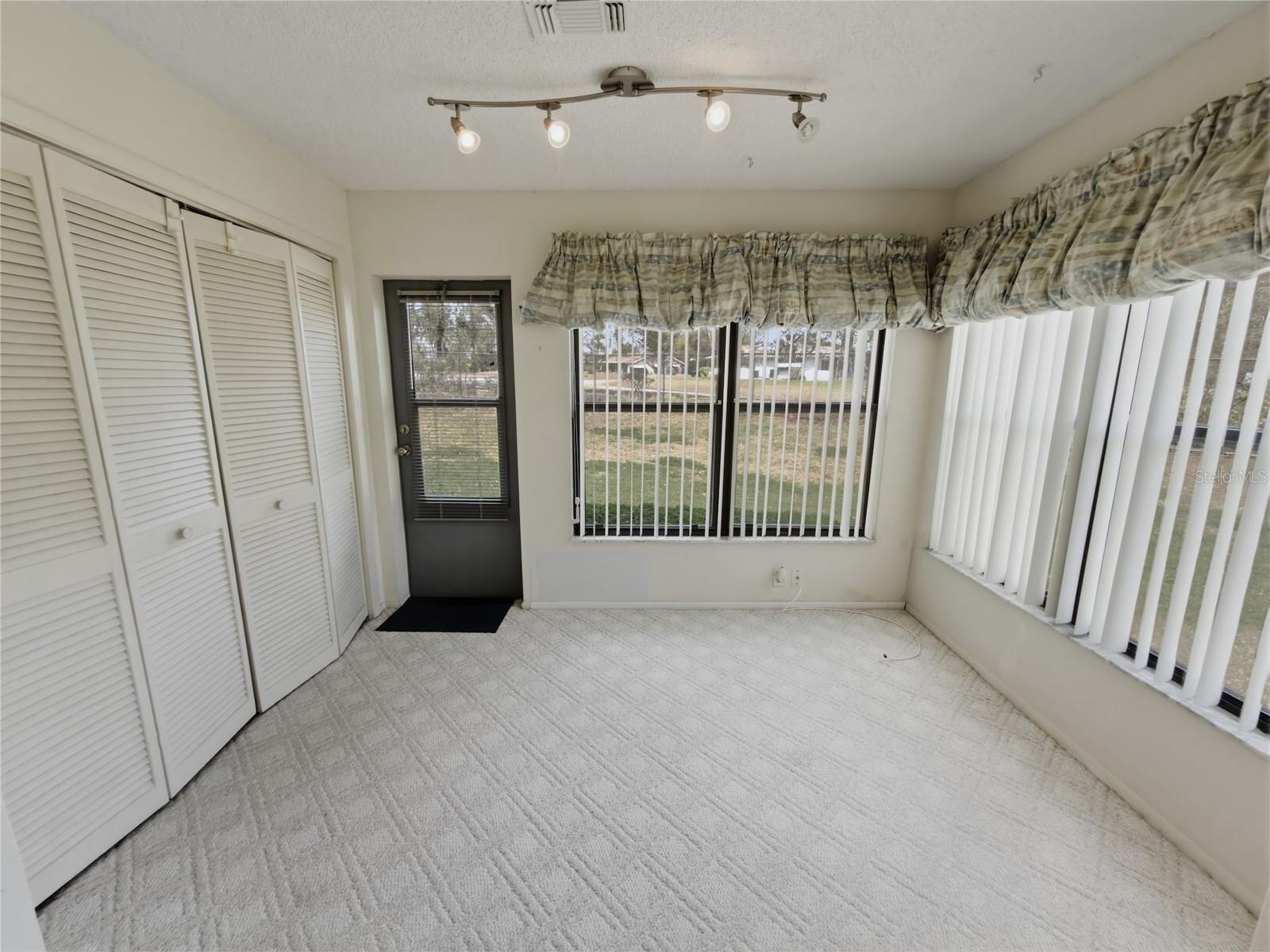 7535 GREYSTONE DR — photo 14