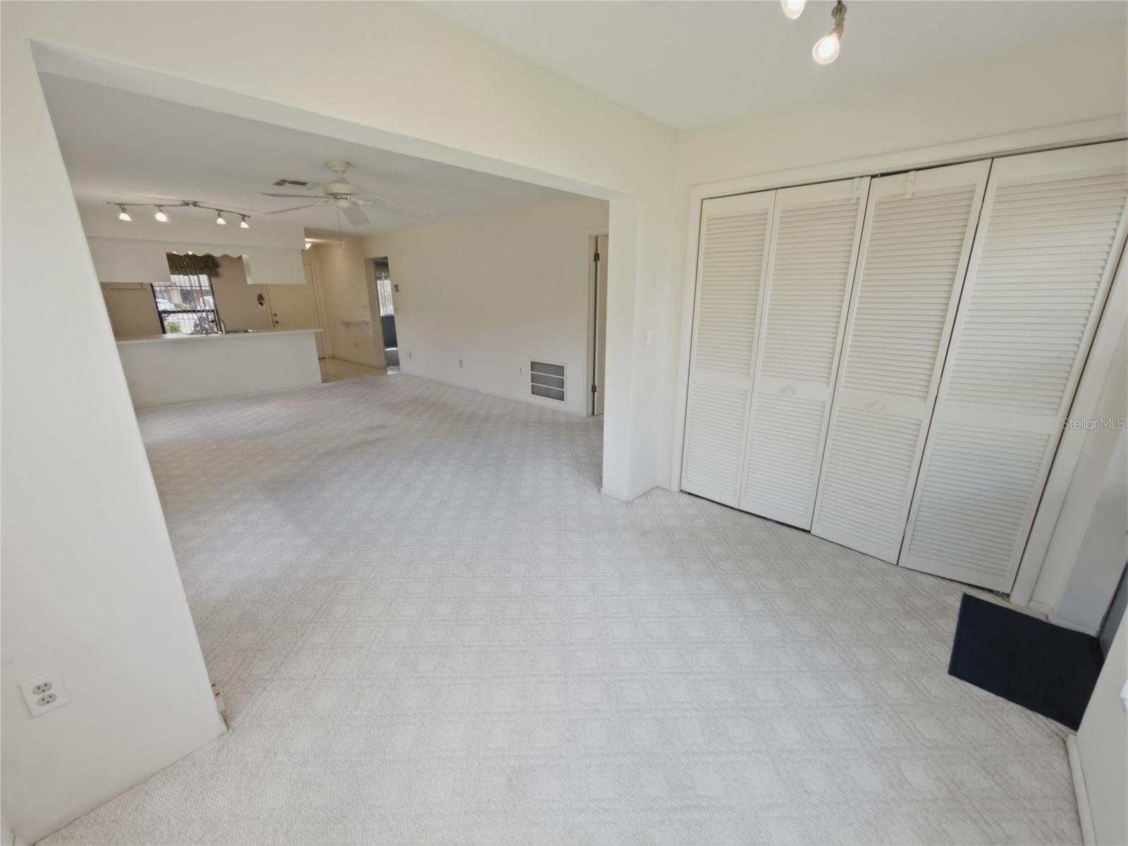 7535 GREYSTONE DR — photo 15