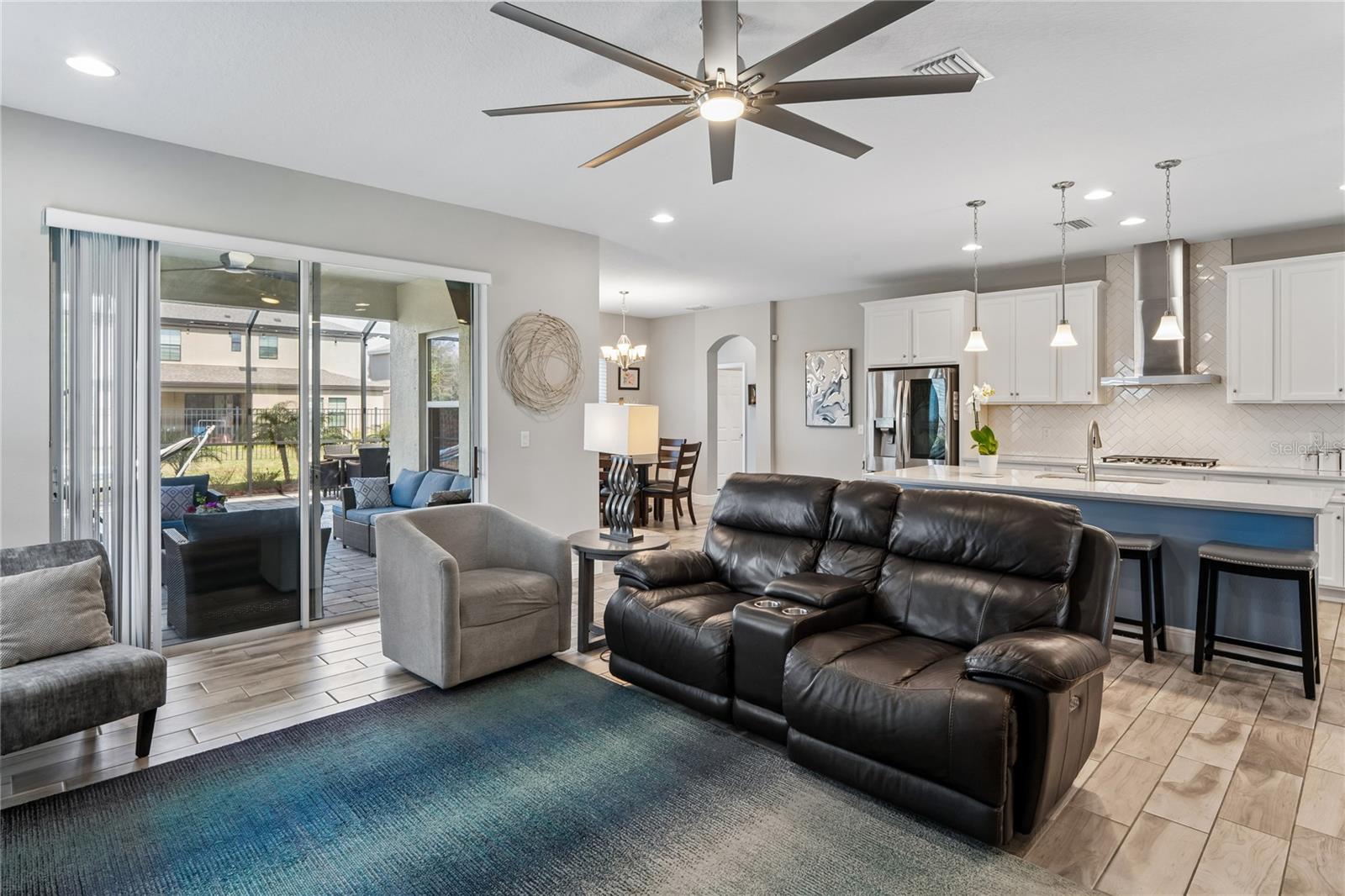 4124 CADENCE LOOP — photo 11