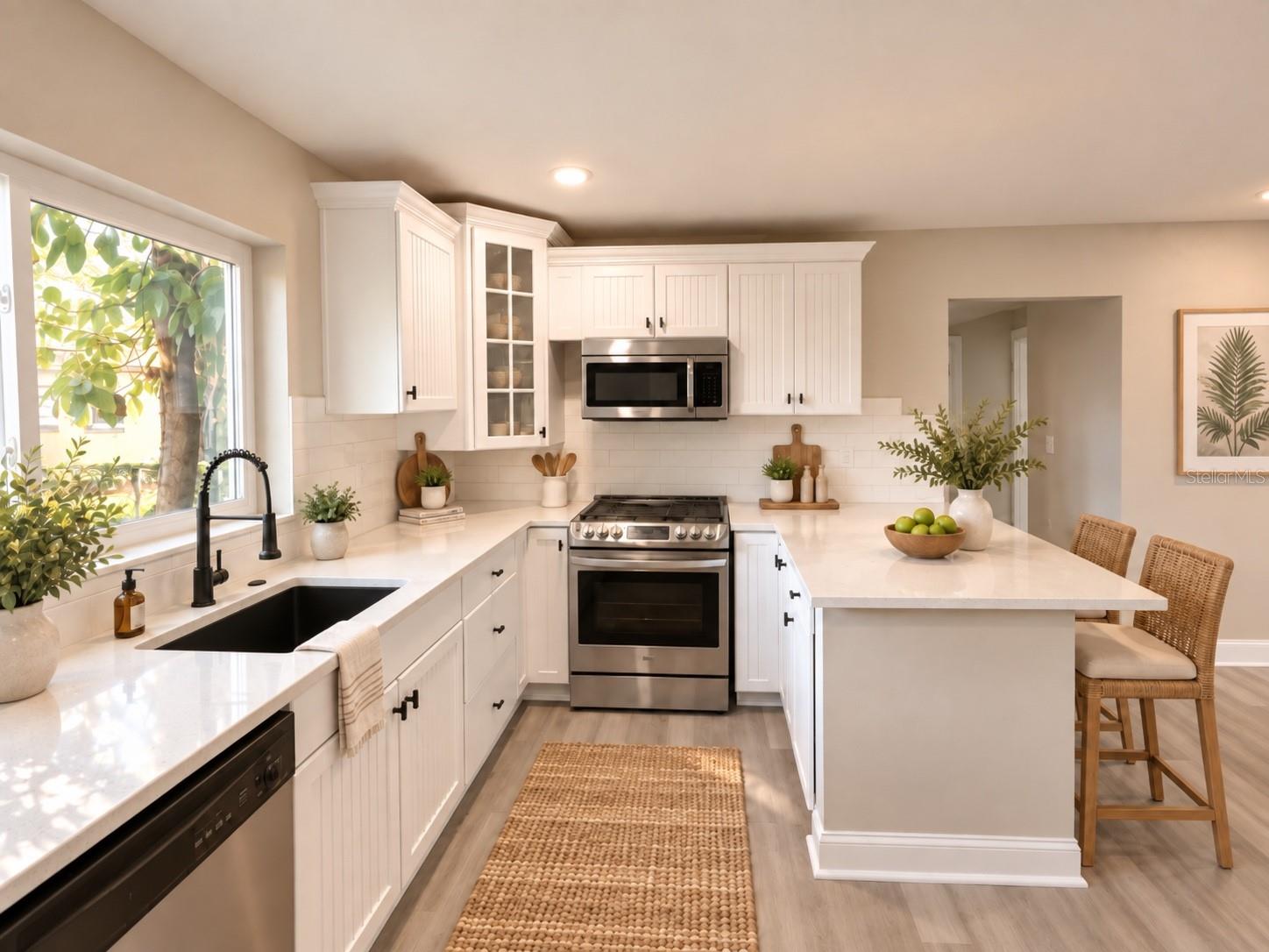 2102 E CARACAS ST — photo 17