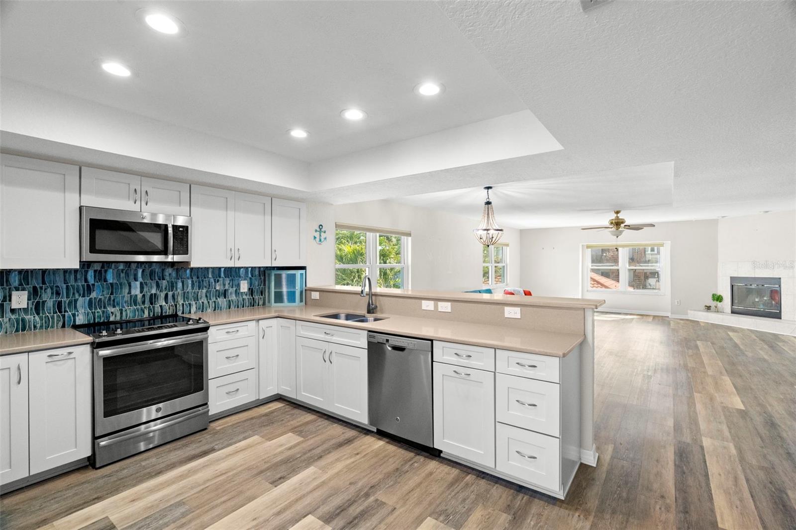 545 PINELLAS BAYWAY S #207 — photo 9