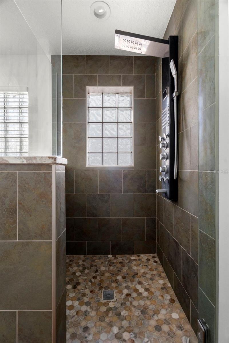 545 PINELLAS BAYWAY S #207 — photo 32