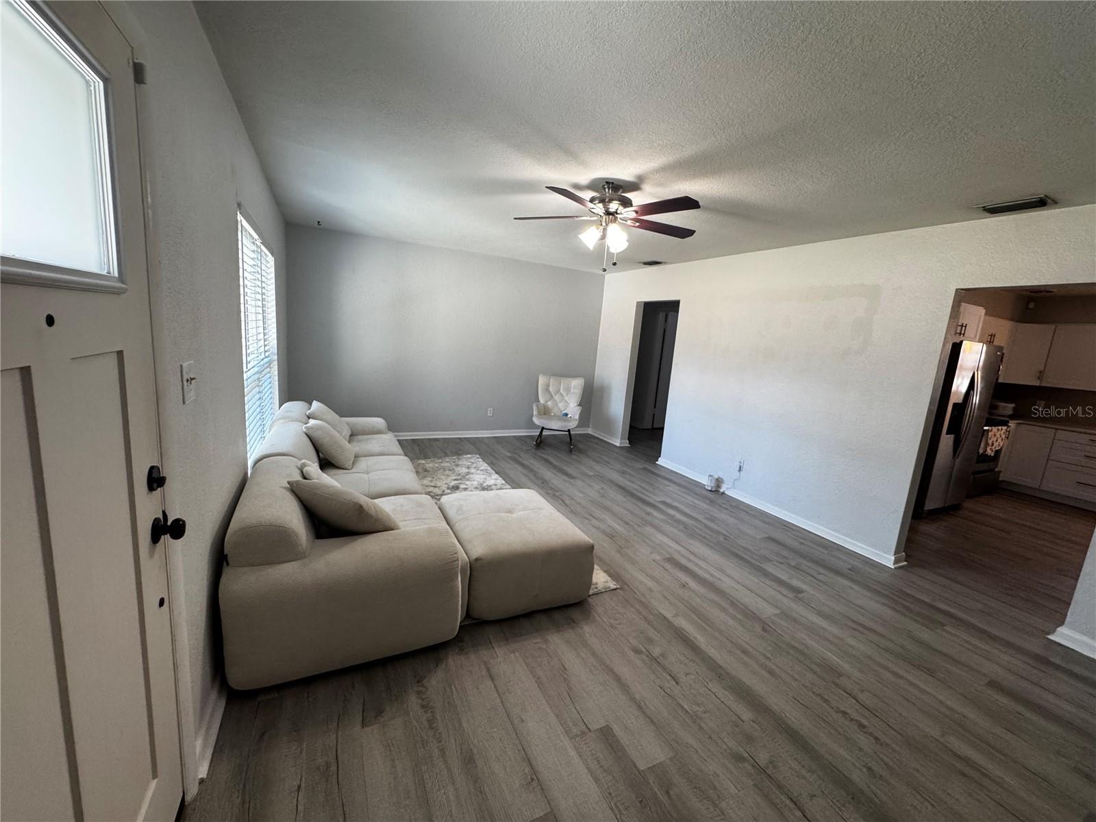 6914 N OLA AVE — photo 11