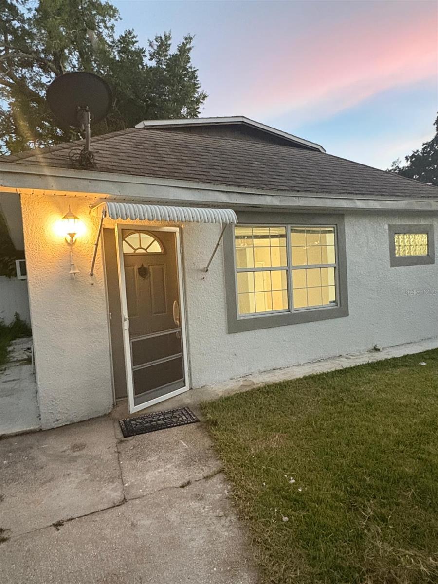 6914 N OLA AVE — photo 37
