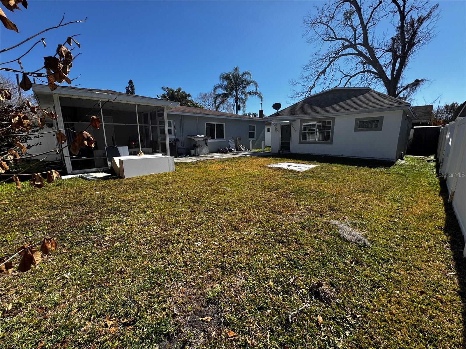 6914 N OLA AVE — photo 31