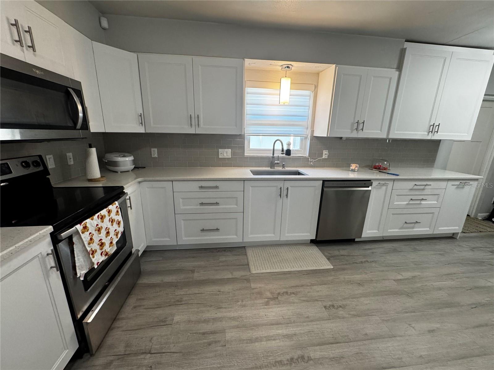 6914 N OLA AVE — photo 18