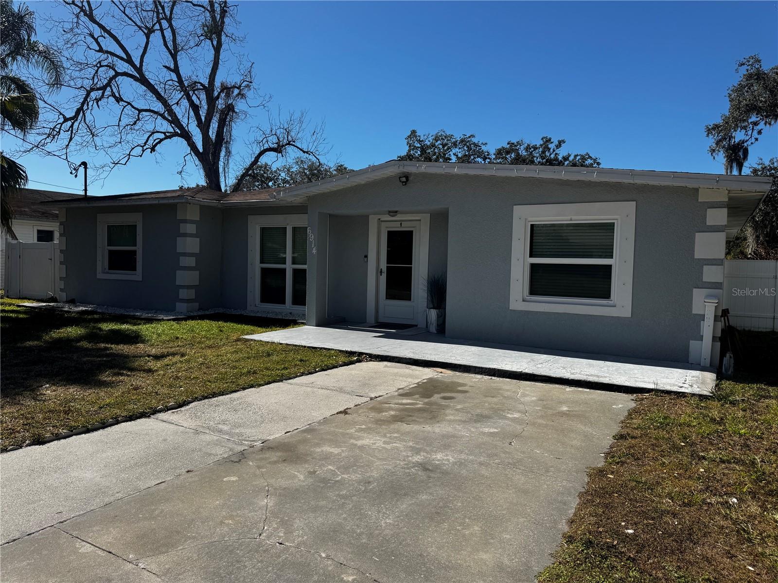 6914 N OLA AVE — photo 8