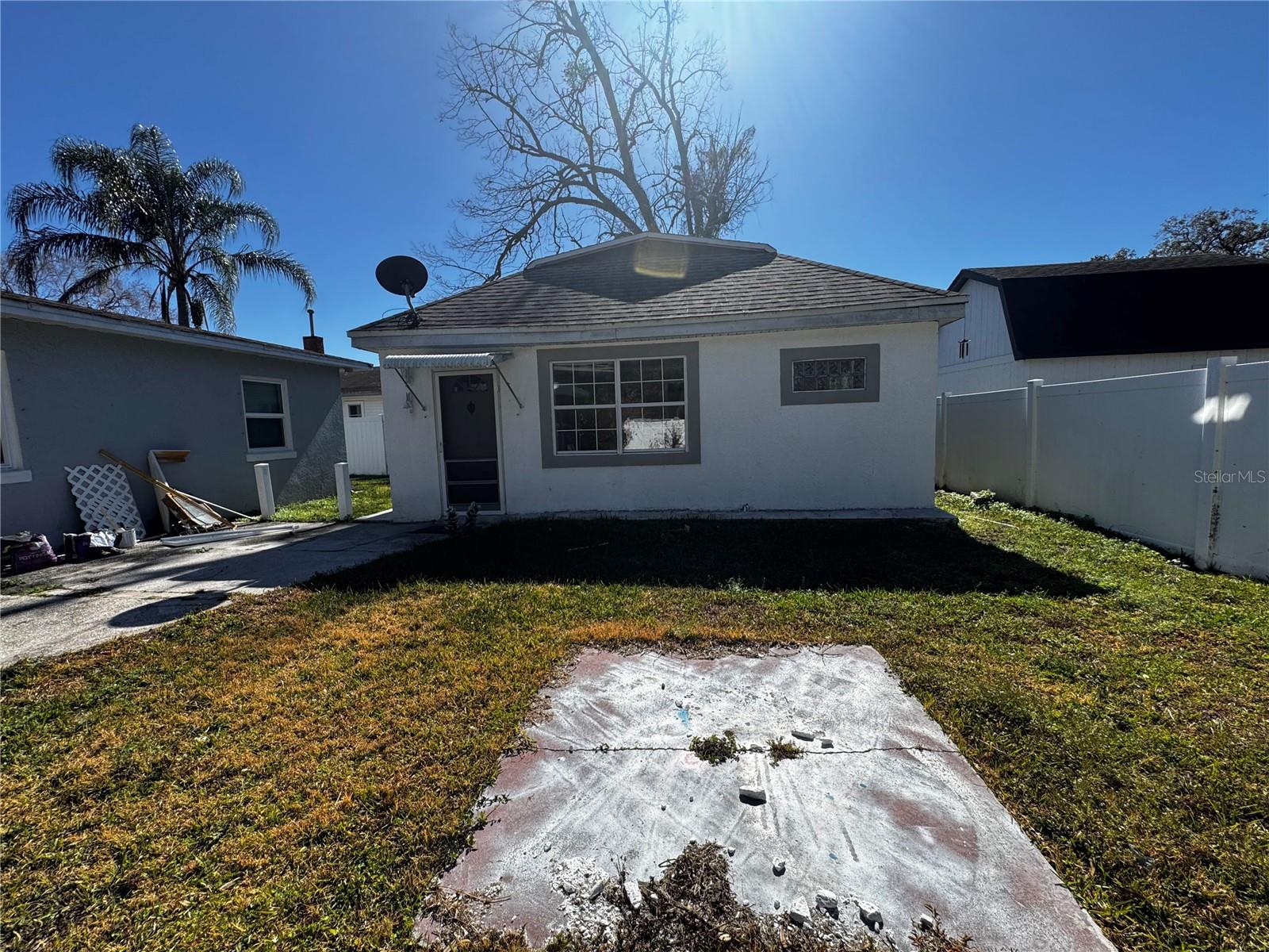 6914 N OLA AVE — photo 33