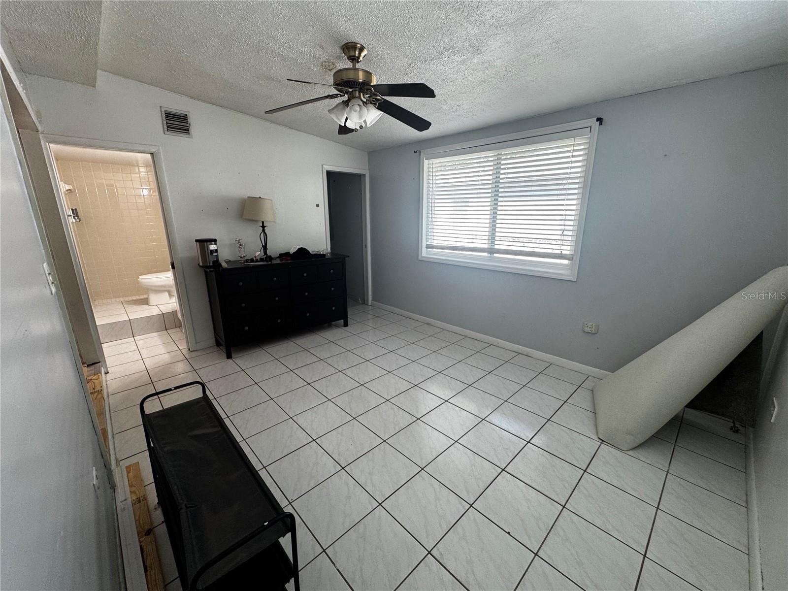 6914 N OLA AVE — photo 20